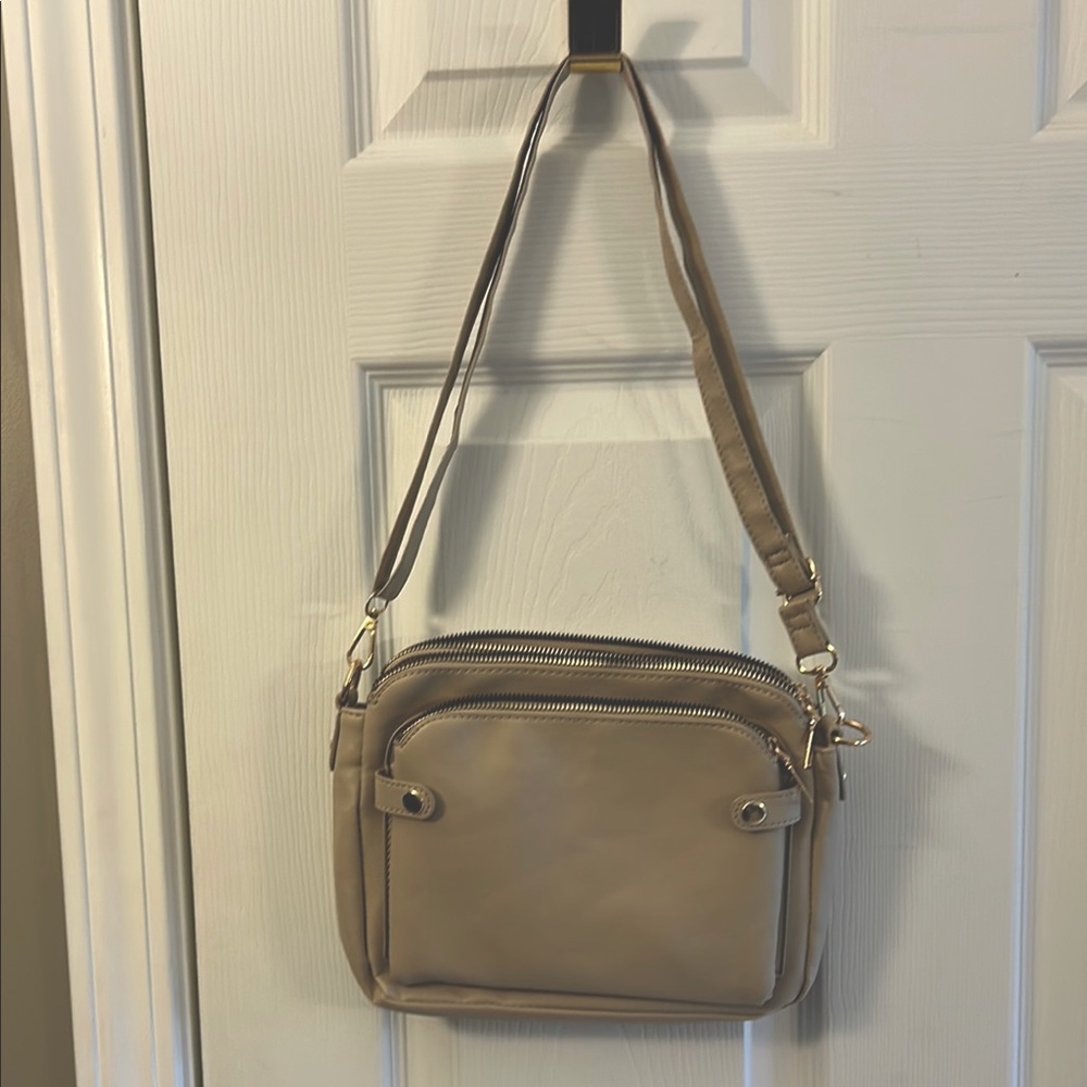 Crossbody beige bag
